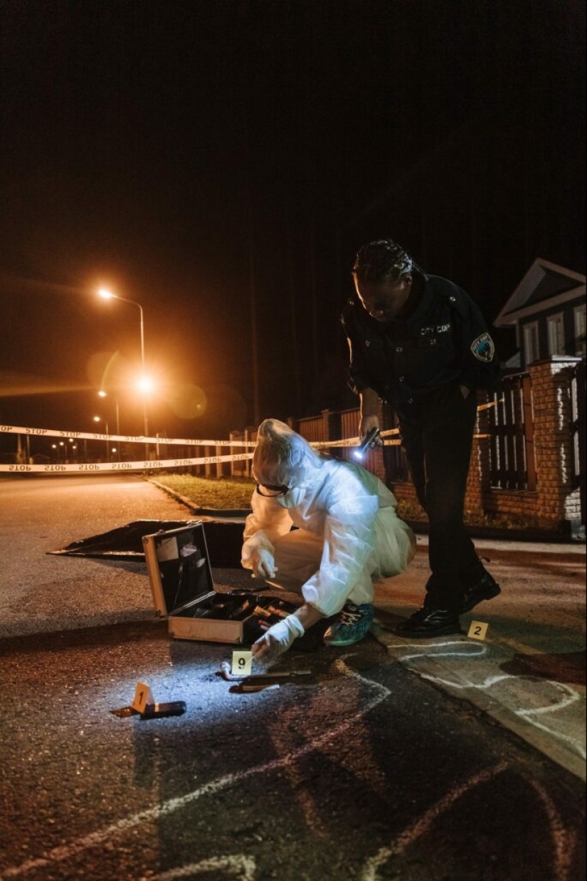 The Mysterious Murder of Two Mary Morriss - Serial Killer or Hitman's Mistake? The Mysterious Murder of Two Mary Morriss - Serial Killer or Hitman's Mistake?