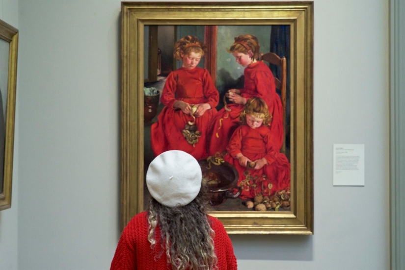 The project "People matching artworks" Austrian photographer Stefan Dragana The project "People matching artworks" Austrian photographer Stefan Dragana
