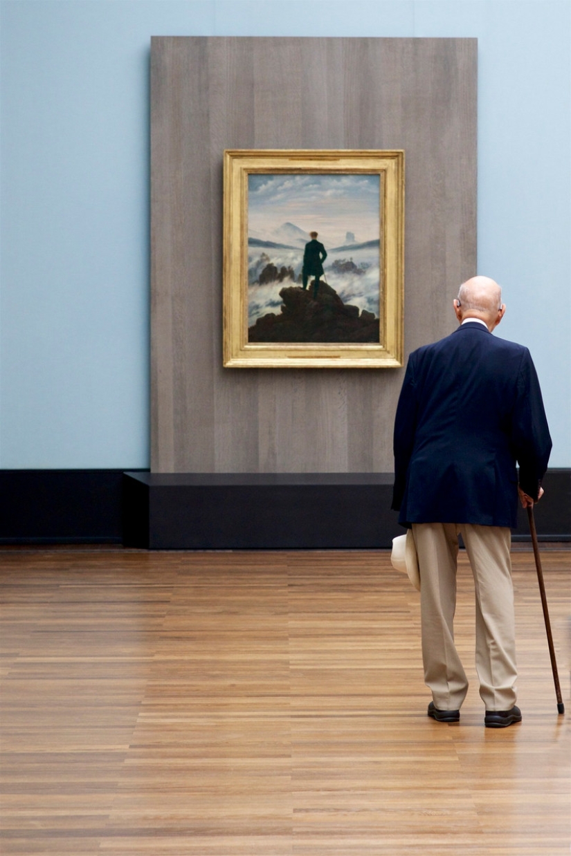 The project "People matching artworks" Austrian photographer Stefan Dragana The project "People matching artworks" Austrian photographer Stefan Dragana