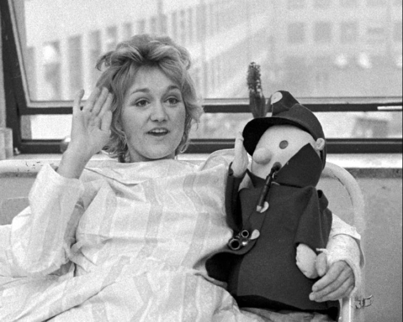 The story of a flight attendant who survived a fall from a height of 10 thousand meters