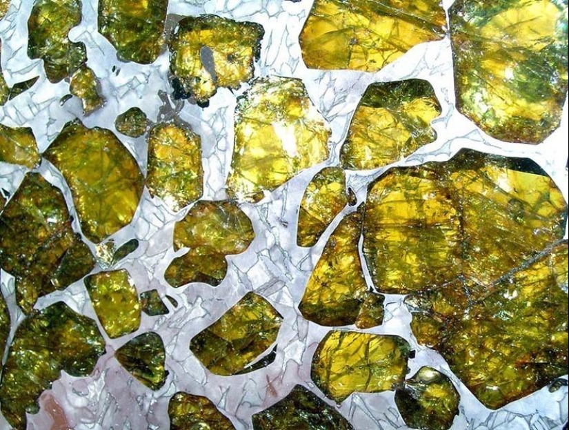 The unusually beautiful Fukan meteorite The unusually beautiful Fukan meteorite