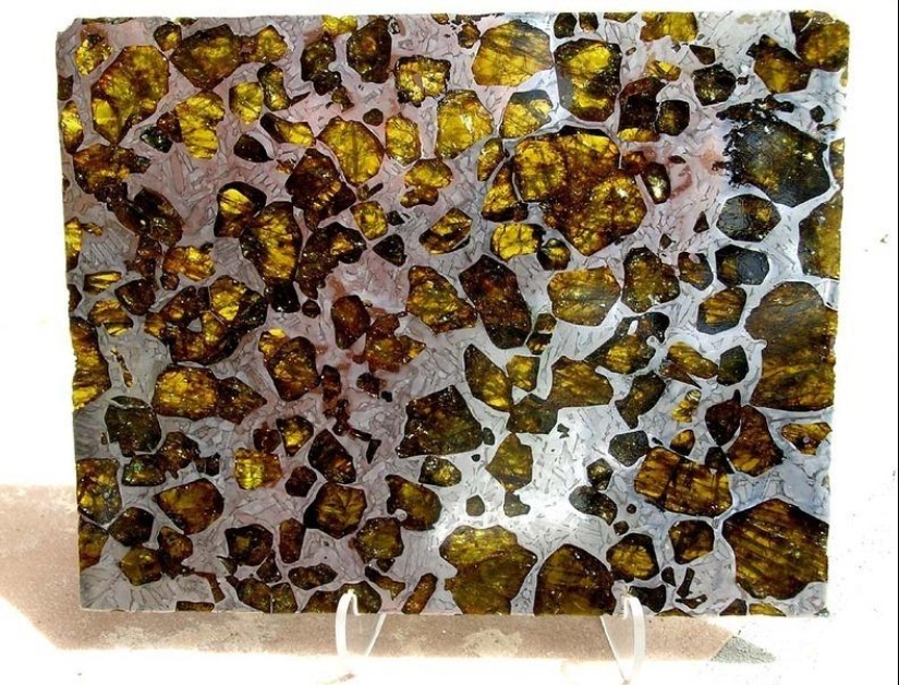 The unusually beautiful Fukan meteorite The unusually beautiful Fukan meteorite
