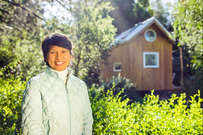 These people live in houses smaller than your bedroom! These people live in houses smaller than your bedroom!