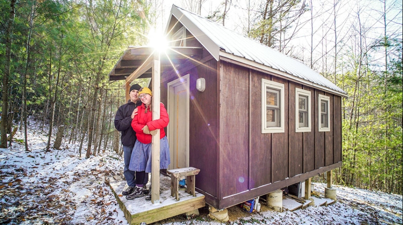 These people live in houses smaller than your bedroom! These people live in houses smaller than your bedroom!
