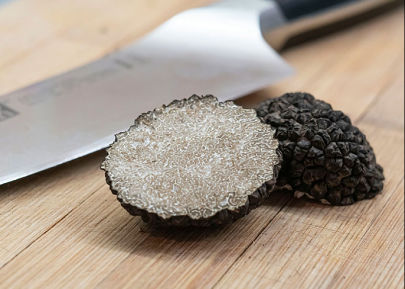 “They’re Just Crunchy Vinegar”: 10 Unhinged And Unfiltered Food Opinions