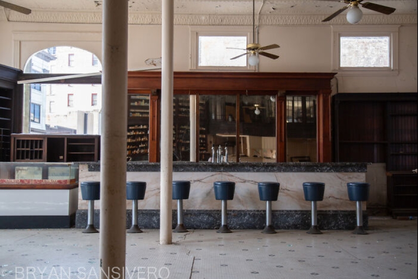 This Forgotten Pharmacy Is A Time Capsule From The Past This Forgotten Pharmacy Is A Time Capsule From The Past