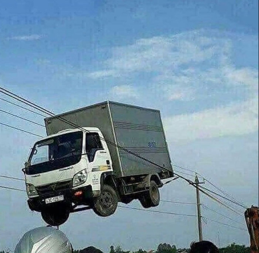 This IG Account Is For “Cursed Pics Only” And Here Are 10 Of The Most Baffling Ones This IG Account Is For “Cursed Pics Only” And Here Are 10 Of The Most Baffling Ones