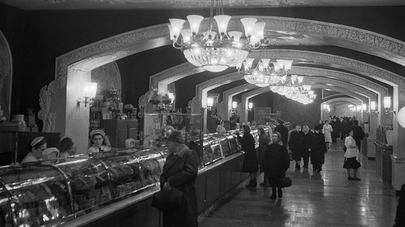 To Red Square in slippers: When there were communal apartments in GUM To Red Square in slippers: When there were communal apartments in GUM