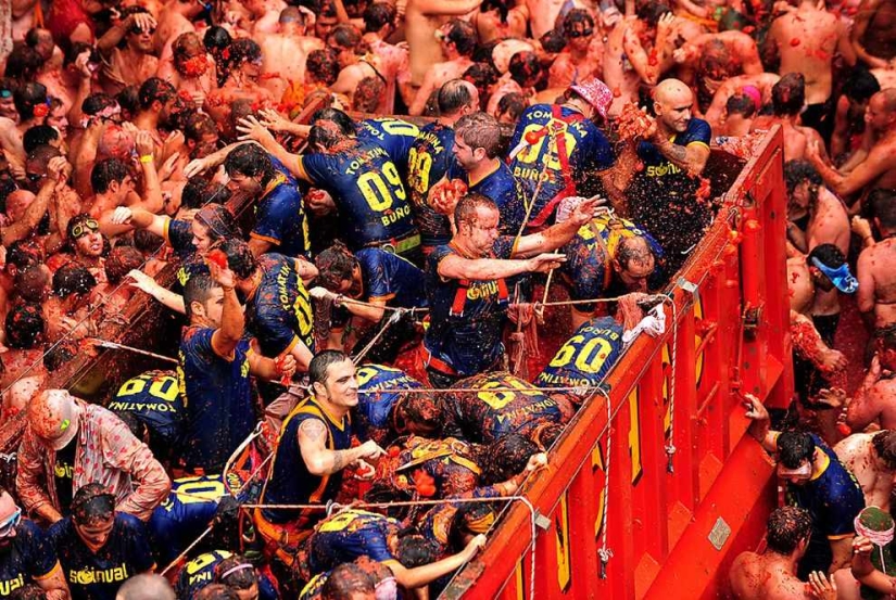 Tomato Battle or La Tomatina Festival