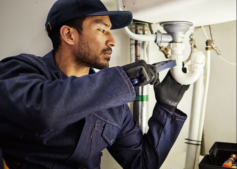 “Trabajo garantizado de por vida”: 15 trabajos que la gente está 99,9% segura de que la IA no robará