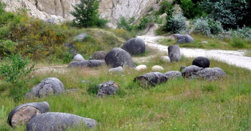 Trovanti — increíble "piedras vivas" de Rumanía, en el que los científicos desconcertados