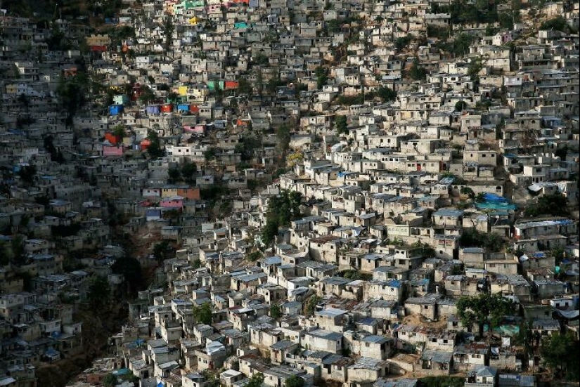 “Truly The UK’s Most Horrible Place To Live”: 13 Pics Of Urban Hell From All Over The World “Truly The UK’s Most Horrible Place To Live”: 13 Pics Of Urban Hell From All Over The World