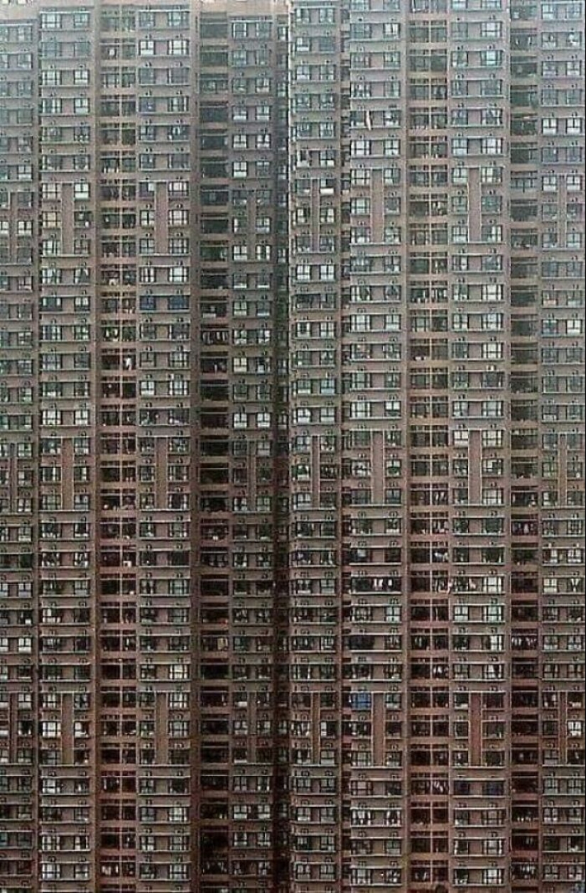 “Truly The UK’s Most Horrible Place To Live”: 13 Pics Of Urban Hell From All Over The World “Truly The UK’s Most Horrible Place To Live”: 13 Pics Of Urban Hell From All Over The World