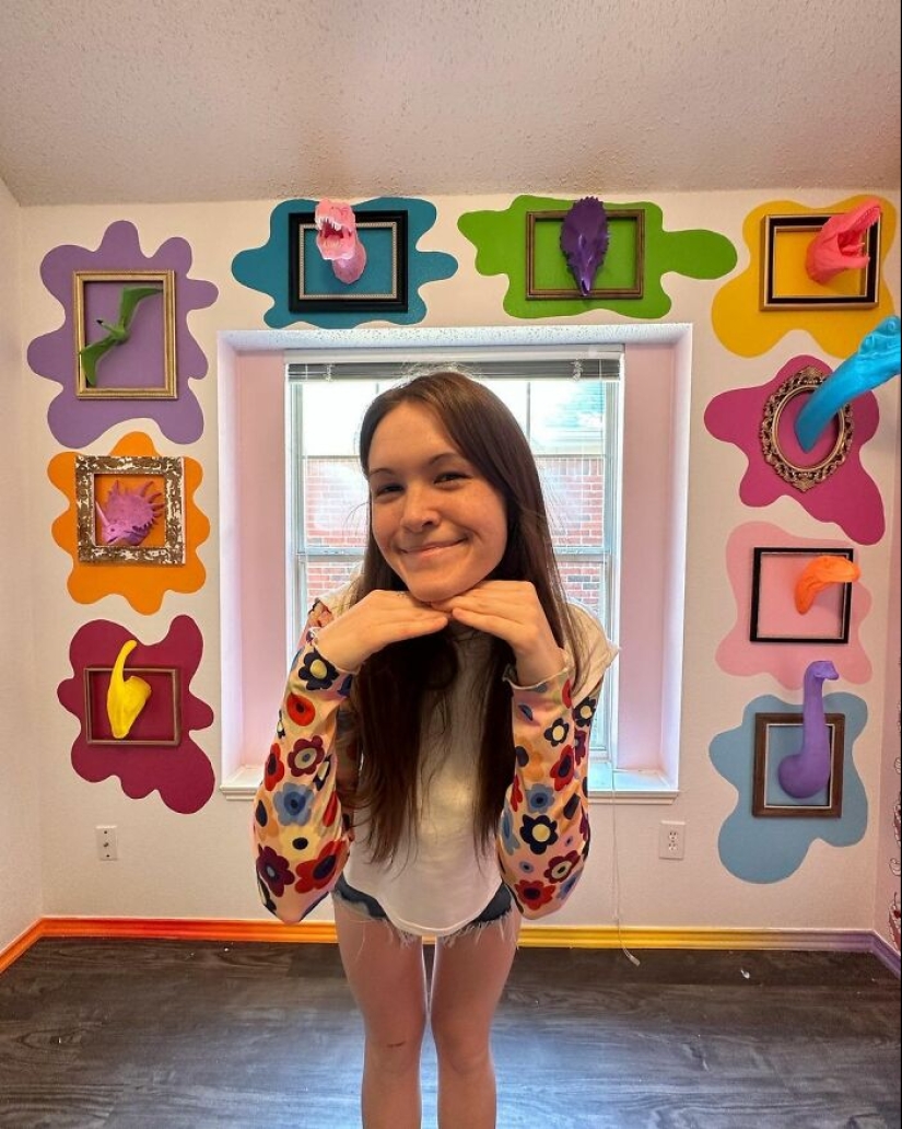 Una mujer muestra en línea su casa singularmente colorida y se vuelve viral mientras los internautas quedan hipnotizados por ella
