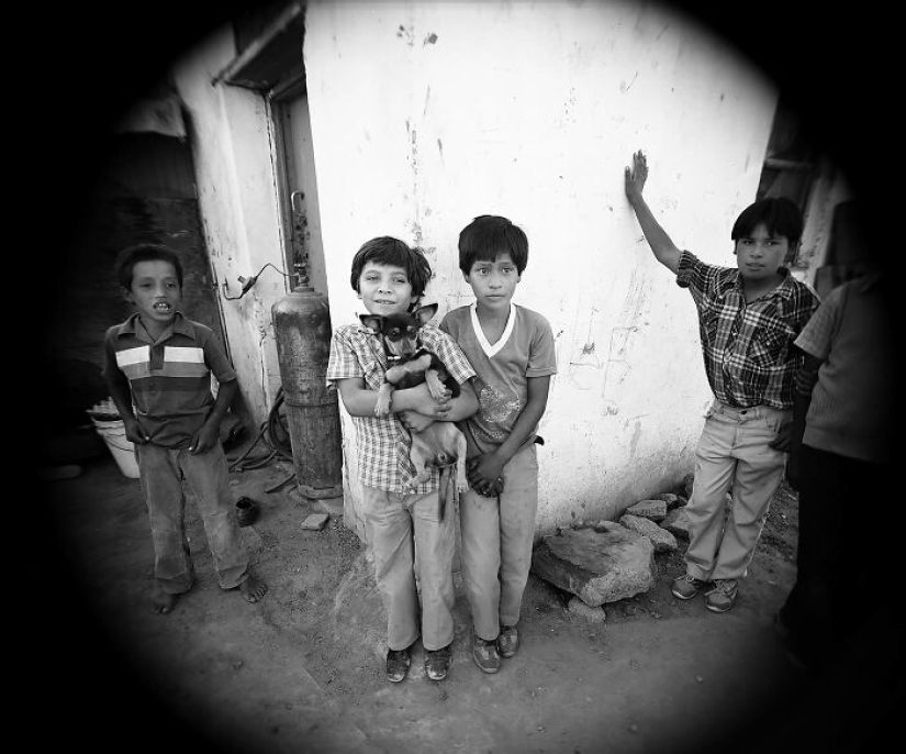 Una perspectiva única sobre los barrios más pobres de Mexicali Por Meg Mckenzie Ryan Una perspectiva única sobre los barrios más pobres de Mexicali Por Meg Mckenzie Ryan