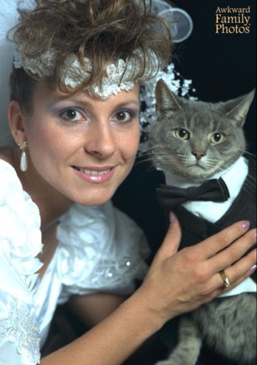 Very strange family photos with pets Very strange family photos with pets