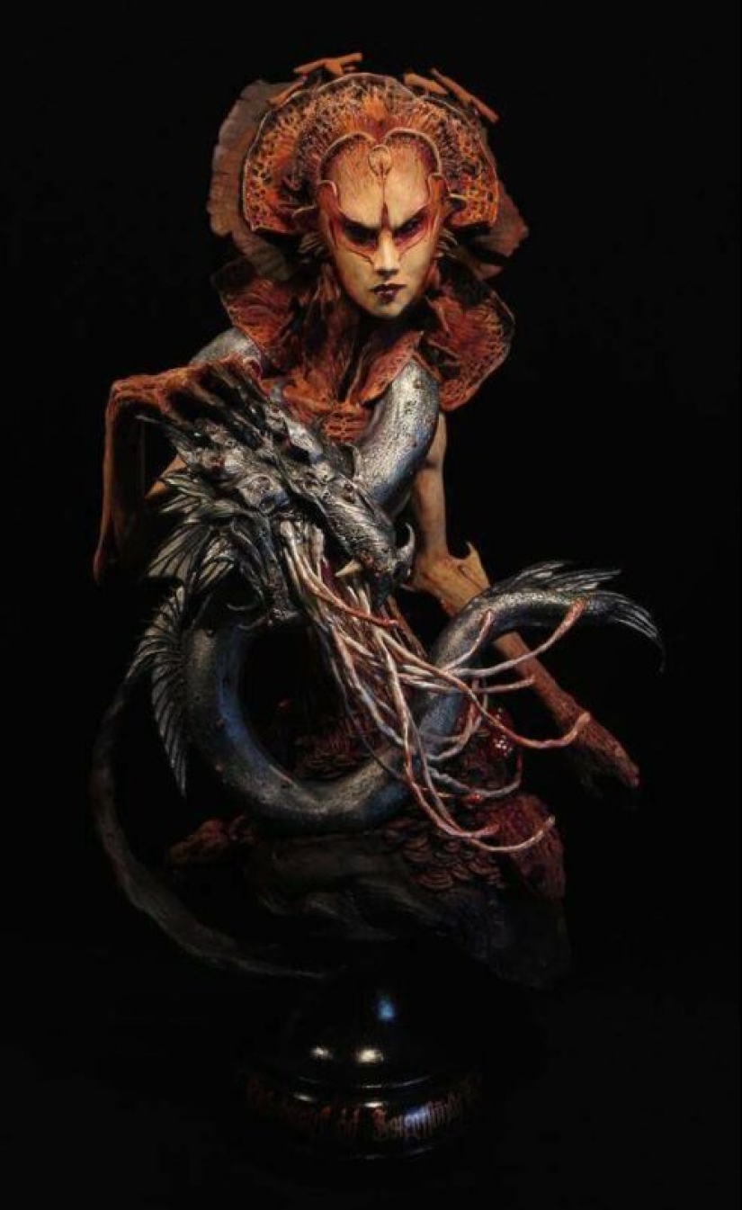 Virginie Ropar and her "dark" sculptures Virginie Ropar and her "dark" sculptures