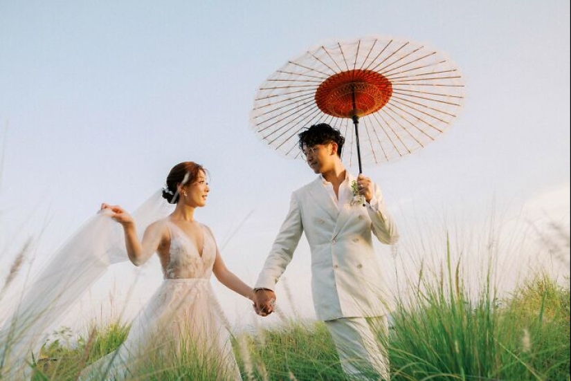 We Reviewed Thousands Of Wedding Photos, And These Are The Top 15 Of 2024 We Reviewed Thousands Of Wedding Photos, And These Are The Top 15 Of 2024