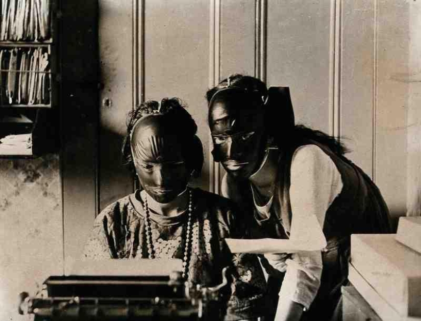 What did the first beauty treatments look like