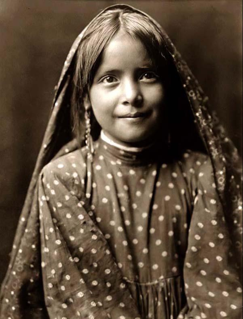 What do North American Indian women look like What do North American Indian women look like