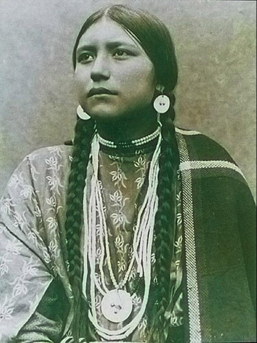 What do North American Indian women look like What do North American Indian women look like