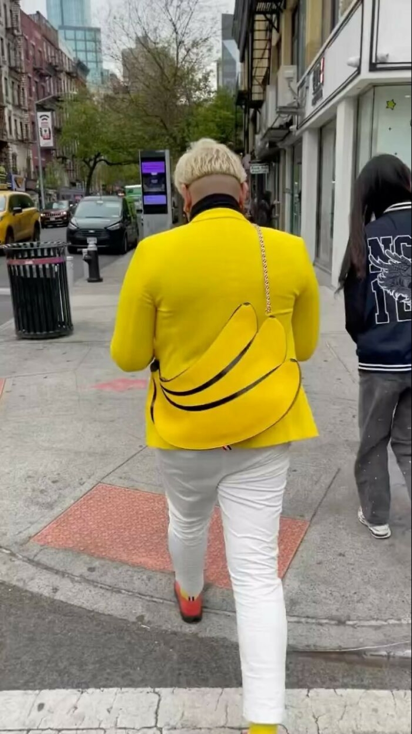 “What New York Wears”: 26 NYC Locals That Weren’t Afraid To Experiment With Their Fashion