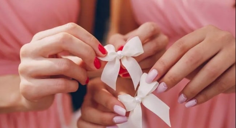 Why do bras have a bow sewn on the front Why do bras have a bow sewn on the front