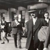 Why have men massively stopped wearing hats since the second half of the 20th century Why have men massively stopped wearing hats since the second half of the 20th century