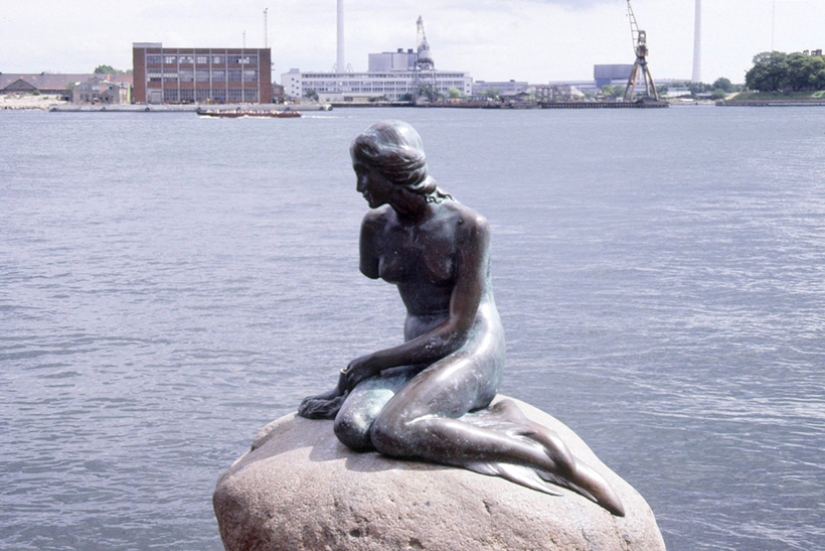 Why the Danish Little Mermaid is the most long-suffering monument in history Why the Danish Little Mermaid is the most long-suffering monument in history
