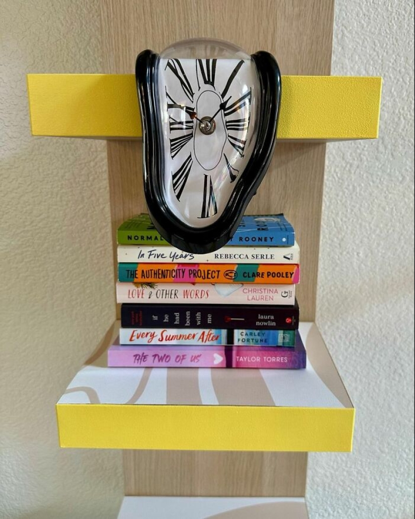 Woman Shows Off Her Uniquely Colorful Home Online, Goes Viral As Netizens Are Mesmerized By It