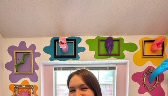 Woman Shows Off Her Uniquely Colorful Home Online, Goes Viral As Netizens Are Mesmerized By It