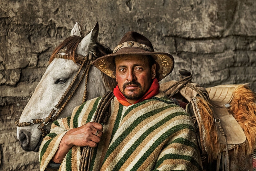 You and I are of the same blood: 35 incredible photos of people and animals from Steve McCurry You and I are of the same blood: 35 incredible photos of people and animals from Steve McCurry