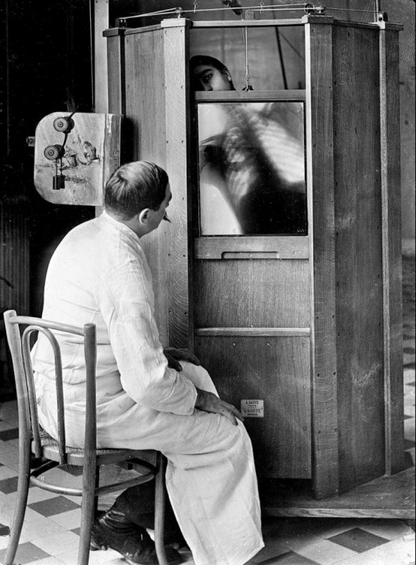 You can see right through the story: the first patients on X-ray You can see right through the story: the first patients on X-ray