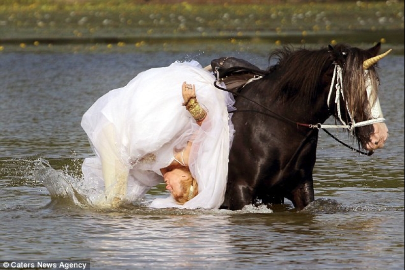 You can't think of it on purpose: the worst wedding photos that will definitely not be shown to guests You can't think of it on purpose: the worst wedding photos that will definitely not be shown to guests