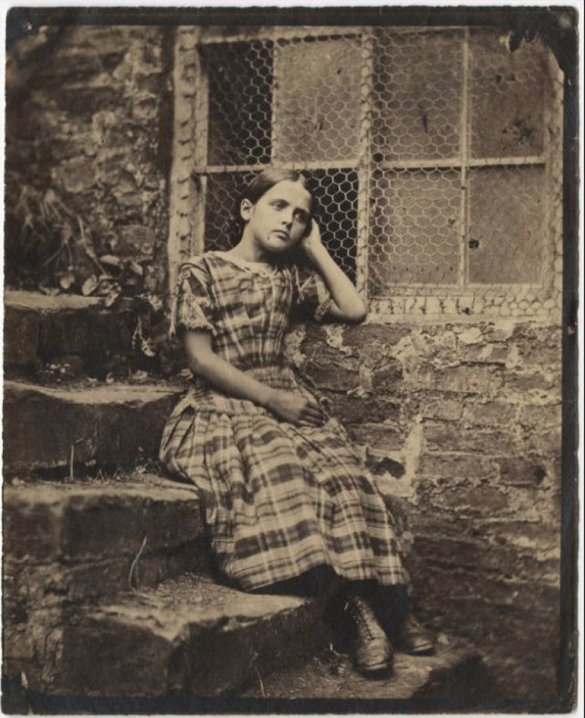 Young Alice: portraits of children by Lewis Carroll Young Alice: portraits of children by Lewis Carroll