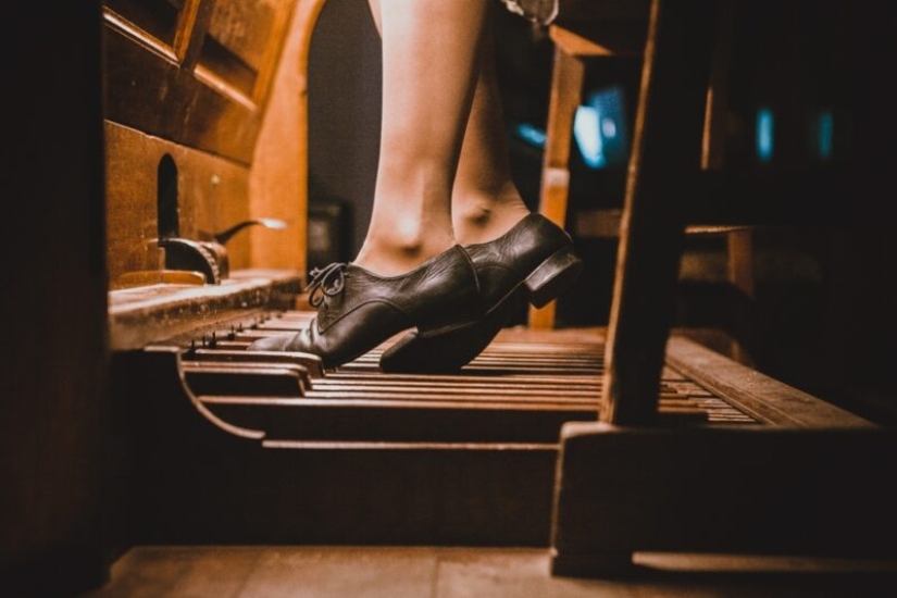 10 amazing facts about the body — very ancient and large musical instrument