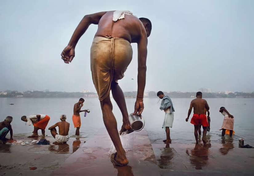 10 Amazing Visual Story Winning Photos From The Independent Photographer Awards 2025