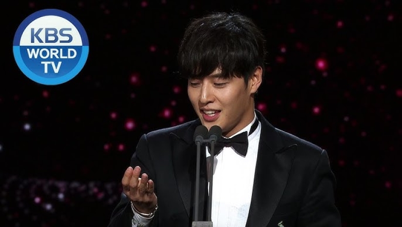 10 Korean Actors Who Are Talented Singers Too: Hyun Bin, Seo In-Guk, Jo Jung-suk