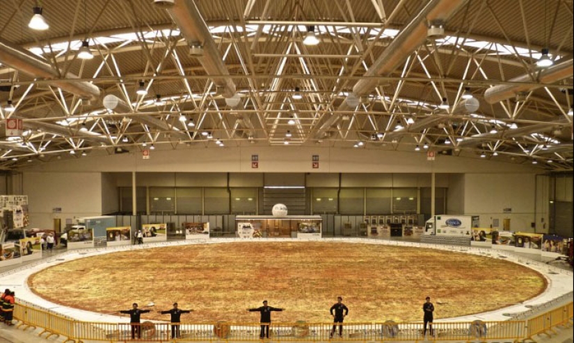 10 Largest Portions of Food Ever Cooked in the World