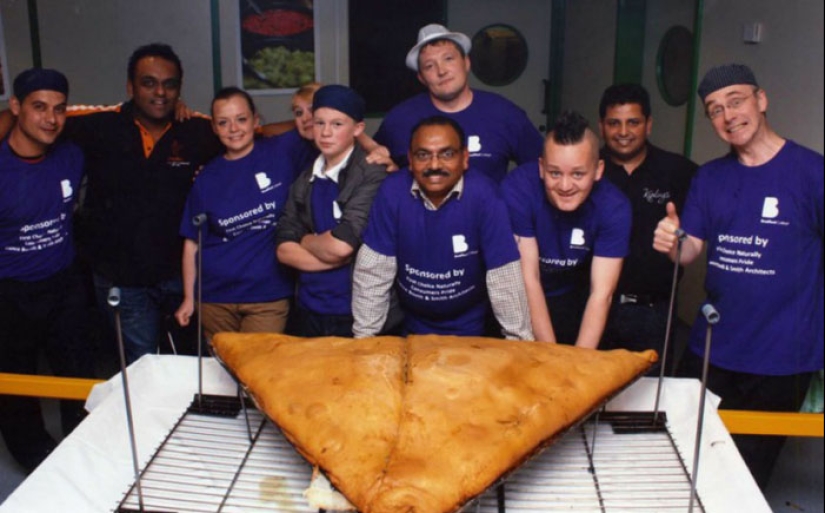 10 Largest Portions of Food Ever Cooked in the World