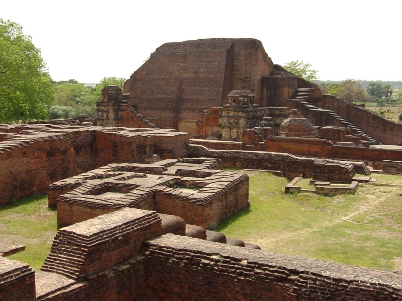 10 monumental but little-known buildings of the world 10 monumental but little-known buildings of the world