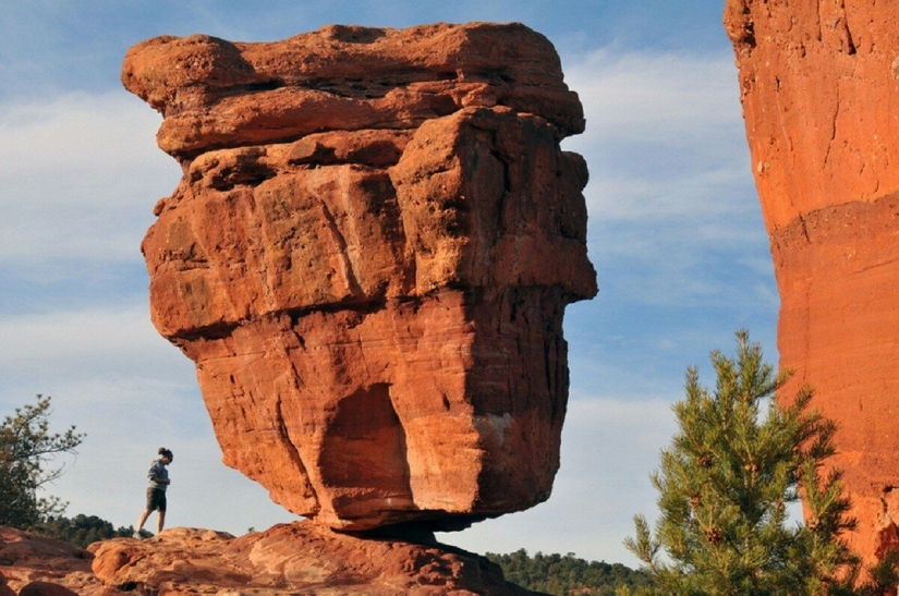 10 most famous balancing rocks the world 10 most famous balancing rocks the world