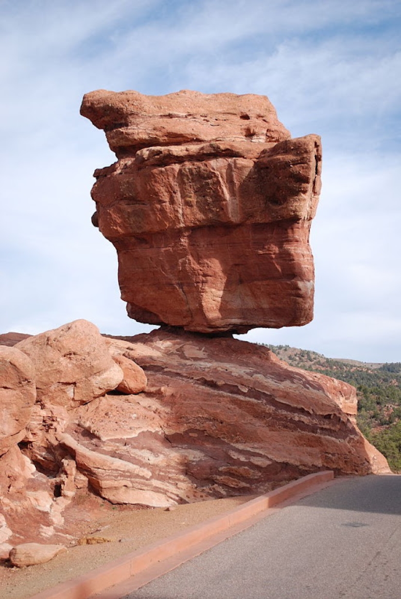10 most famous balancing rocks the world 10 most famous balancing rocks the world