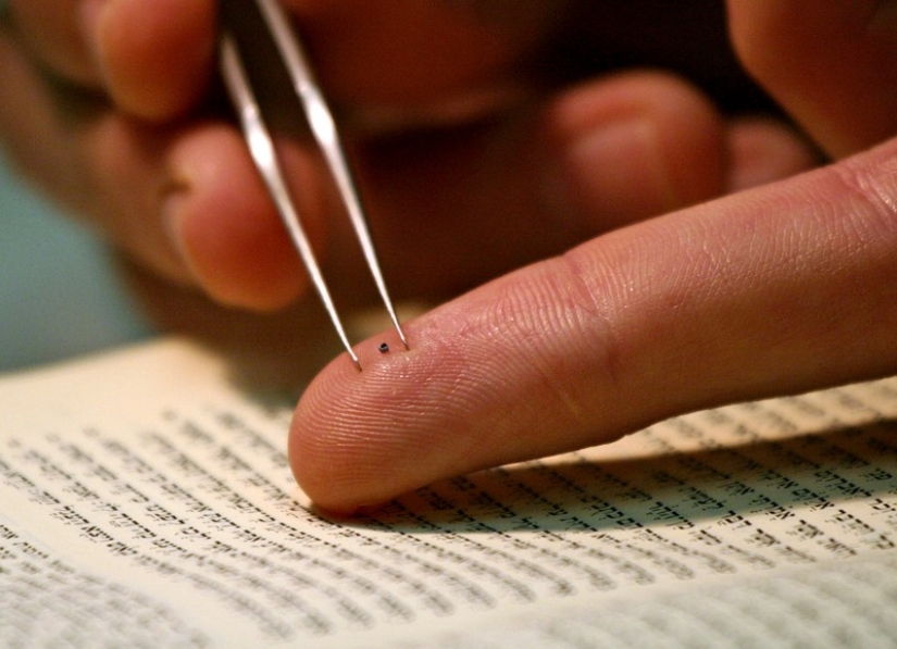 10 Most Microscopic Things Ever Created