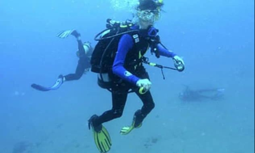 10 photos that hide the shocking murder 10 photos that hide the shocking murder