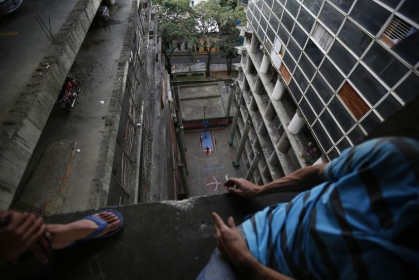 10 post-apocalyptic locations in major cities around the world