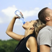 10 razones para beber más agua 10 razones para beber más agua