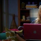 10 reasons why "binge" viewing of TV shows is slowly killing us 10 reasons why "binge" viewing of TV shows is slowly killing us
