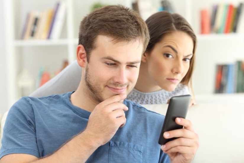 10 things that infuriate almost all lovers during their life together 10 things that infuriate almost all lovers during their life together