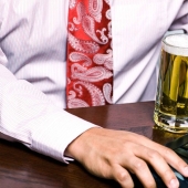 10 workplaces where you can and should drink alcohol 10 workplaces where you can and should drink alcohol